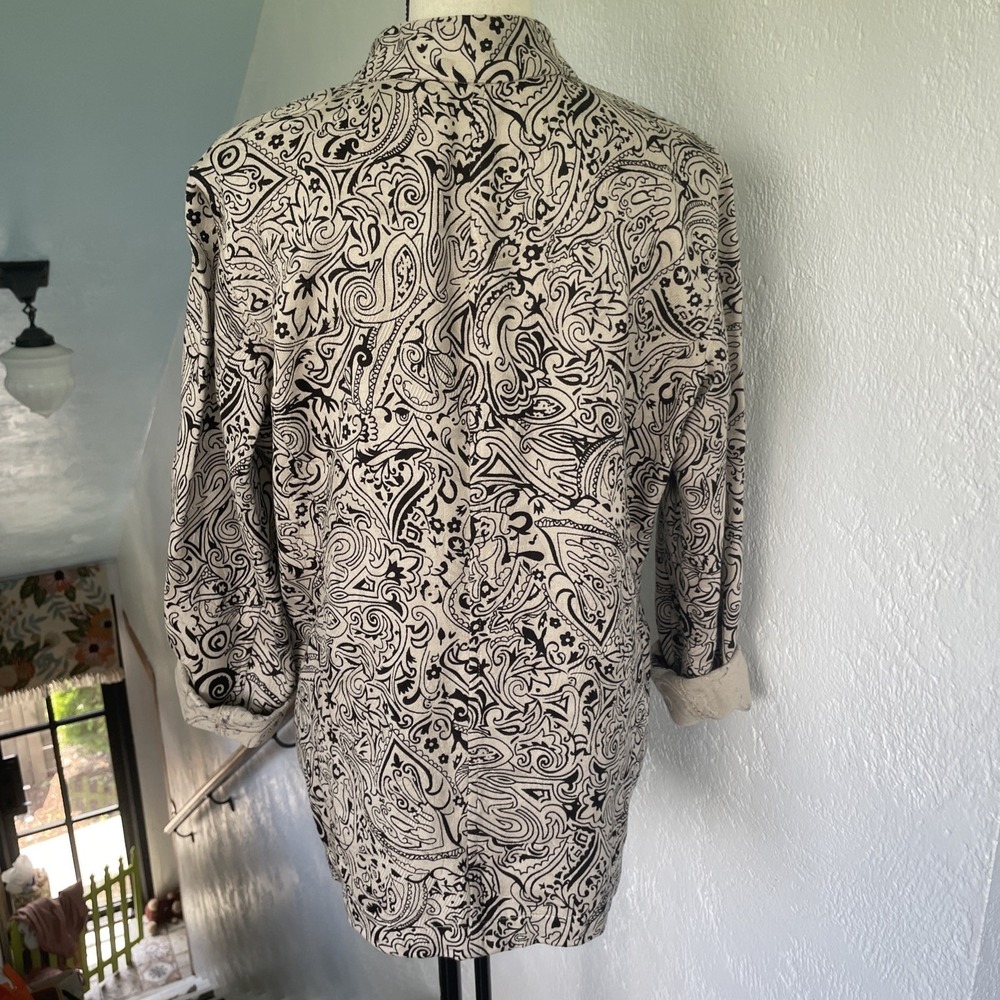 Chicos Soft Shell Button Front Black and Cream Pattern Blazer Women's Size 2 - Picture 6 of 7